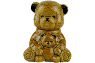 Waldhonig in rustikalen Keramik-Honigbär 