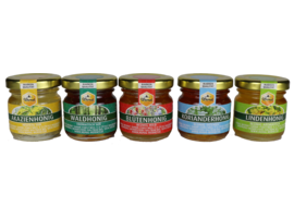 five different kinds of honey