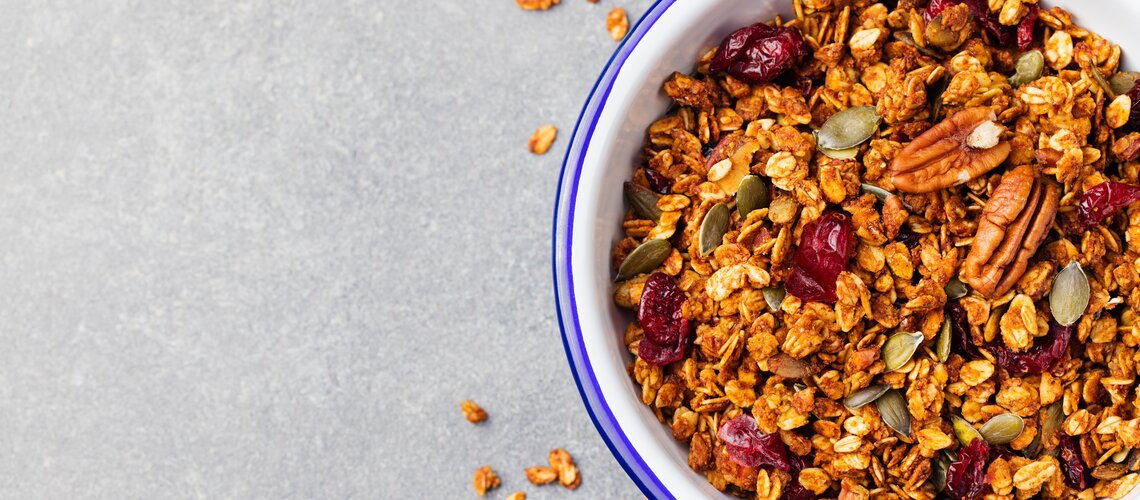 Honey muesli with pistachios