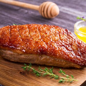 Duck breast with honey and mustard