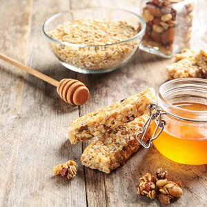 cereal bar with blossom honey 